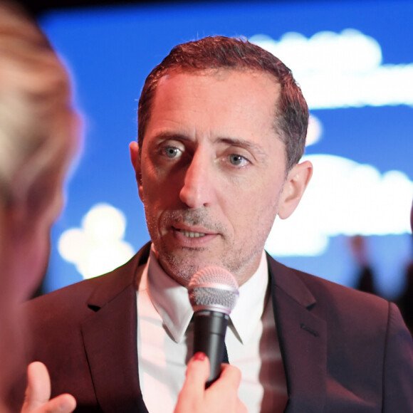 Exclusif - Gad Elmaleh - Les célébrités assistent au dîner de gala de l'association "Make a wish" au Pavillon Potel et Chabot à Paris. Le 9 décembre 2019 © Rachid Bellak / Bestimage