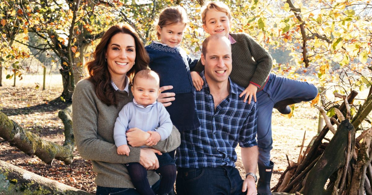 Kate Middleton Et William Photo De Famille Originale Pour Leur Carte De Voeux Purepeople