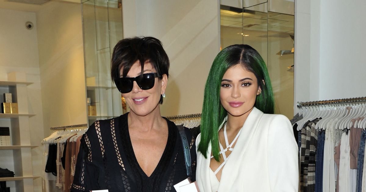 Kylie Jenner Et Sa Mère Kris Jenner Pendant Lévénement De Présentation De Son Lip Kit à Los 