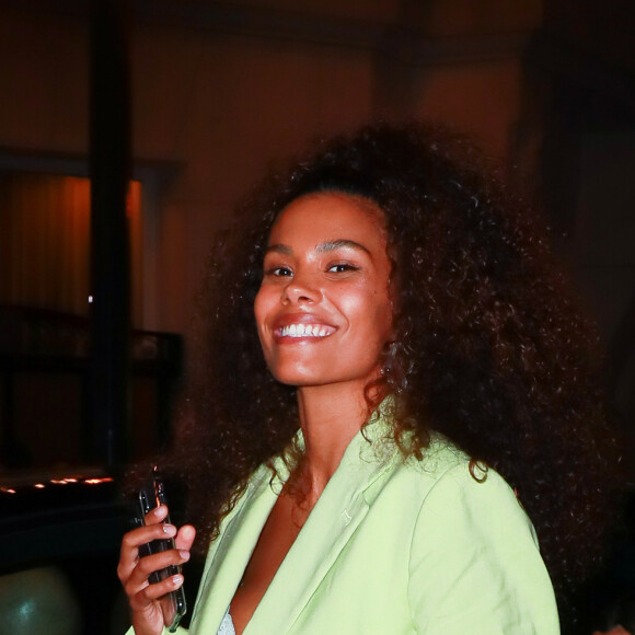 Exclusif - Tina Kunakey - Arrivées et sorties au Lutetia "Pop Up" club où Cindy Bruna célèbre ses 25 ans, Paris le 28 septembre 2019. © Perusseau - Da Silva / Bestimage