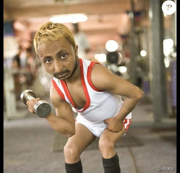 Cet Homme Est Le Plus Petit Body Builder Du Monde Il Mesure 84 Cms Regardez Purepeople
