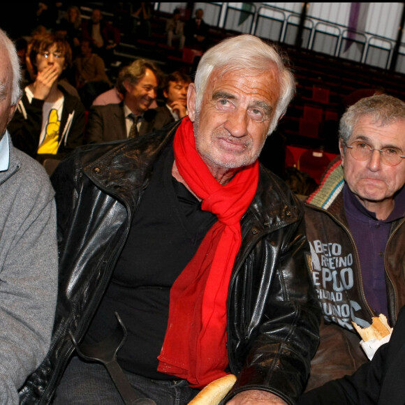 Charles Gerard, Jean-Paul Belmondo, Claude Lelouch, Brahim Asloum - Jean-Marc Mormeck bat l'Américain Fres Oquendo à la Halle Carpentier à Paris le 6 mai 2010.