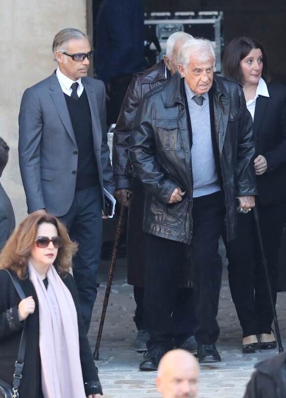 Paul Belmondo et son père Jean-Paul Belmondo - Arrivées à l'hommage national à Charles Aznavour à l'Hôtel des Invalides à Paris. Le 5 octobre 2018 © Jacovides-Moreau / Bestimage