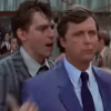 L'acteur Edd Byrnes interprète Vince Fontaine dans "Grease".