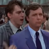 Edd Byrnes : Mort de Vince Fontaine dans "Grease"