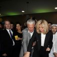 Brigitte Macron (Présidente de la Fondation Hôpitaux de Paris-Hôpitaux de France) et Didier Deschamps, parrain de l'opération Pièces Jaunes 2020 lors du lancement de la 31ème édition de l'opération Pièce Jaunes au Centre Hospitalier Régional d'Orléans le 8 janvier 2020. © Dominique Jacovides / Bestimage