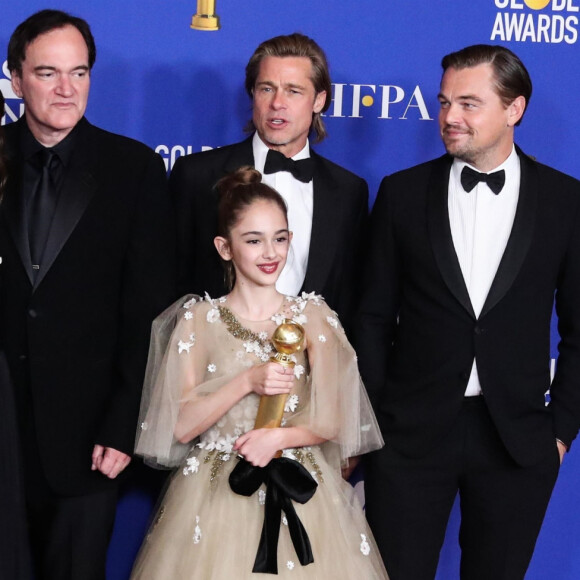 David Heyman, Shannon McIntosh, Margaret Qualley, Quentin Tarantino, Brad Pitt, Julia Butters, Leona lors de la Press Room (Pressroom) de la 77ème cérémonie annuelle des Golden Globe Awards au Beverly Hilton Hotel à Los Angeles le 5 janvier 2020.