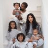 Kim Kardashian en famille avec Kanye West et leurs enfants North, Saint, Chicago et Psalm sur Instagram, décembre 2019.