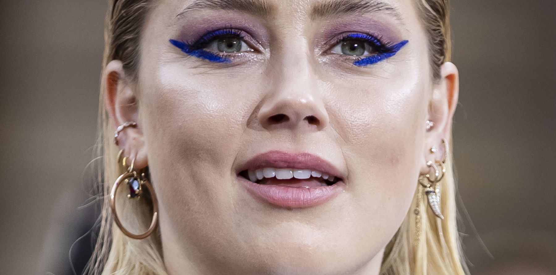 Amber Heard Prise De Poids Amber Heard a retrouvé l'amour dans les bras d'une autre femme - Purepeople