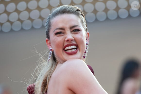 Amber Heard assiste à la première du film "Gloria", durant le 72e Festival de Cannes. Le 17 mai 2019. @Aurore Marechal/ABACAPRESS.COM