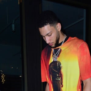 Exclusif - Le compagnon de Kendall Jenner, Ben Simmons se rend seul à une soirée organisée au Cipriani, très critiqué sur ses dernières performances à la NBA il avance tête baissée. New York, le 19 avril 2019.