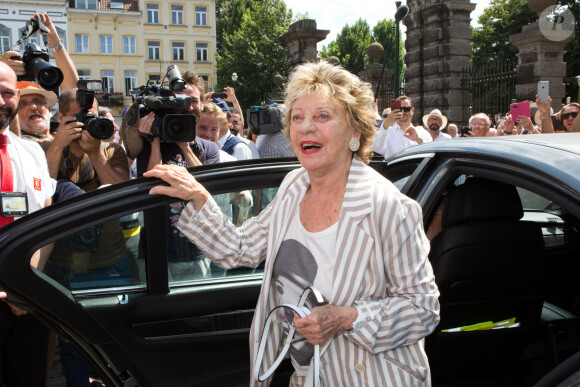 Bruxelles rend hommage à Annie Cordy, avec une fresque à son effigie et l'inauguration d'un parc à son nom, dans la commune de Laeken où la chanteuse et comédienne a grandit. Le 8 juillet 2018.