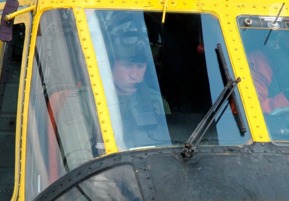 Le prince William en service pour la Royal Air Force en 2010.