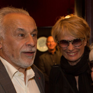 Exclusif - Francis perrin et Catherine Lara et Samantha Llorens - Francis Perrin fête ses 50 ans de carrière et revient sur scène pour une soirée spéciale avec "Molière malgré Moi" au théâtre de la Gaîté-Montparnasse à Paris le 18 juin 2016 entouré de sa famille et ses amis. © Romuald Meigneux / Bestimage