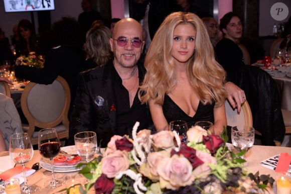 Pascal Obispo et sa femme Julie Hantson lors de la soirée de gala de la 18ème édition du "Dîner de la mode du Sidaction" au Pavillon Cambon Capucines - Potel et Chabot à Paris, France, le 23 janvier 2020. © Rachid Bellak/Bestimage