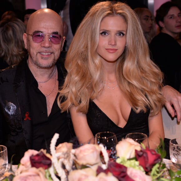 Pascal Obispo et sa femme Julie Hantson lors de la soirée de gala de la 18ème édition du "Dîner de la mode du Sidaction" au Pavillon Cambon Capucines - Potel et Chabot à Paris, France, le 23 janvier 2020. © Rachid Bellak/Bestimage