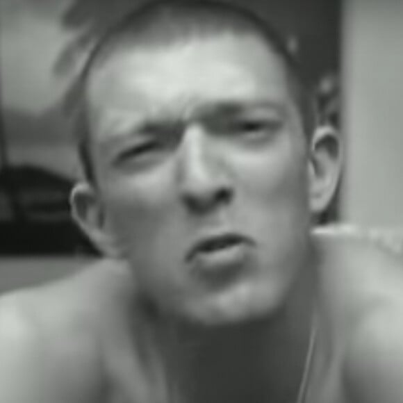 Vincent Cassel dans le film "La Haine", de Mathieu Kassovitz. 1995.