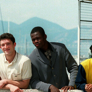 Vincent Cassel, Saïd Taghmaoui, Hubert Kounde et Mathieu Kassovitz au Festival de Cannes pour le film "La Haine". Le 18 mai 1995.