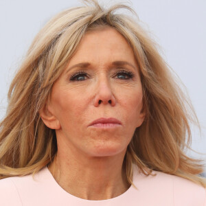 Brigitte Macron, Première dame - Déplacement en Côte d'Ivoire - Arrivée du Président de la République et de sa femme à l'aéroport international Félix Houphouët Boigny à Abidjan le 20 décembre 2019. © Dominique Jacovides / Bestimage