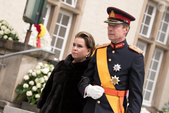 Le grand-duc Henri de Luxembourg et la grande-duchesse Maria Teresa de Luxembourg lors des obsèques de S.A.R. le grand-duc Jean de Luxembourg en la cathédrale Notre-Dame à Luxembourg le 4 mai 2019.