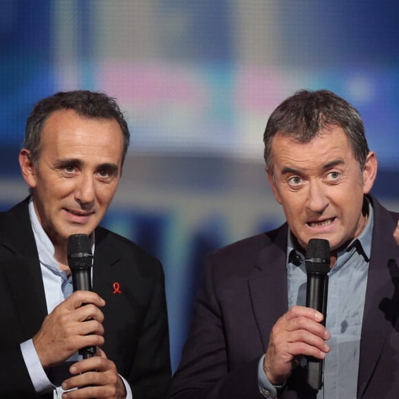 Exclusif - Elie Semoun et Christophe Dechavanne - Enregistrement de l'émission "Alors on chante" au palais des sports à Paris, qui sera diffusée le 28 novembre 2014 en Prime Time sur TF1, à l'occasion des 20 ans du Sidaction et de la sortie de l'album "Kiss & Love".