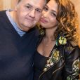 Exclusif - Pierre Ménès et sa compagne Mélissa Acosta - Lancement de la collection capsule "Max &amp; Moi vu par Valérie Benaïm" à Paris, le 20 octobre 2017. La nouvelle collection est en vente dans tous les magasins Max &amp; Moi en France et sur le e-shop www.maxetmoi.com ainsi que chez tous les revendeurs de la marque. Valérie Benaïm a dessiné une dizaine de pièces : legging en cuir strech 100% français, manteau en laine, pulls en cachemire, pantalon "jogging" en cachemire, caraco en soie, bonnets, écharpes et gants en cachemire avec sequins et cristaux. Une partie des recettes sera reversée à l'association "Juste Humain" dont elle est la marraine. Cette association s'occupe d'améliorer le bien-être des malades et de leurs familles via les arts et la culture. © Cyril Moreau/Bestimage
