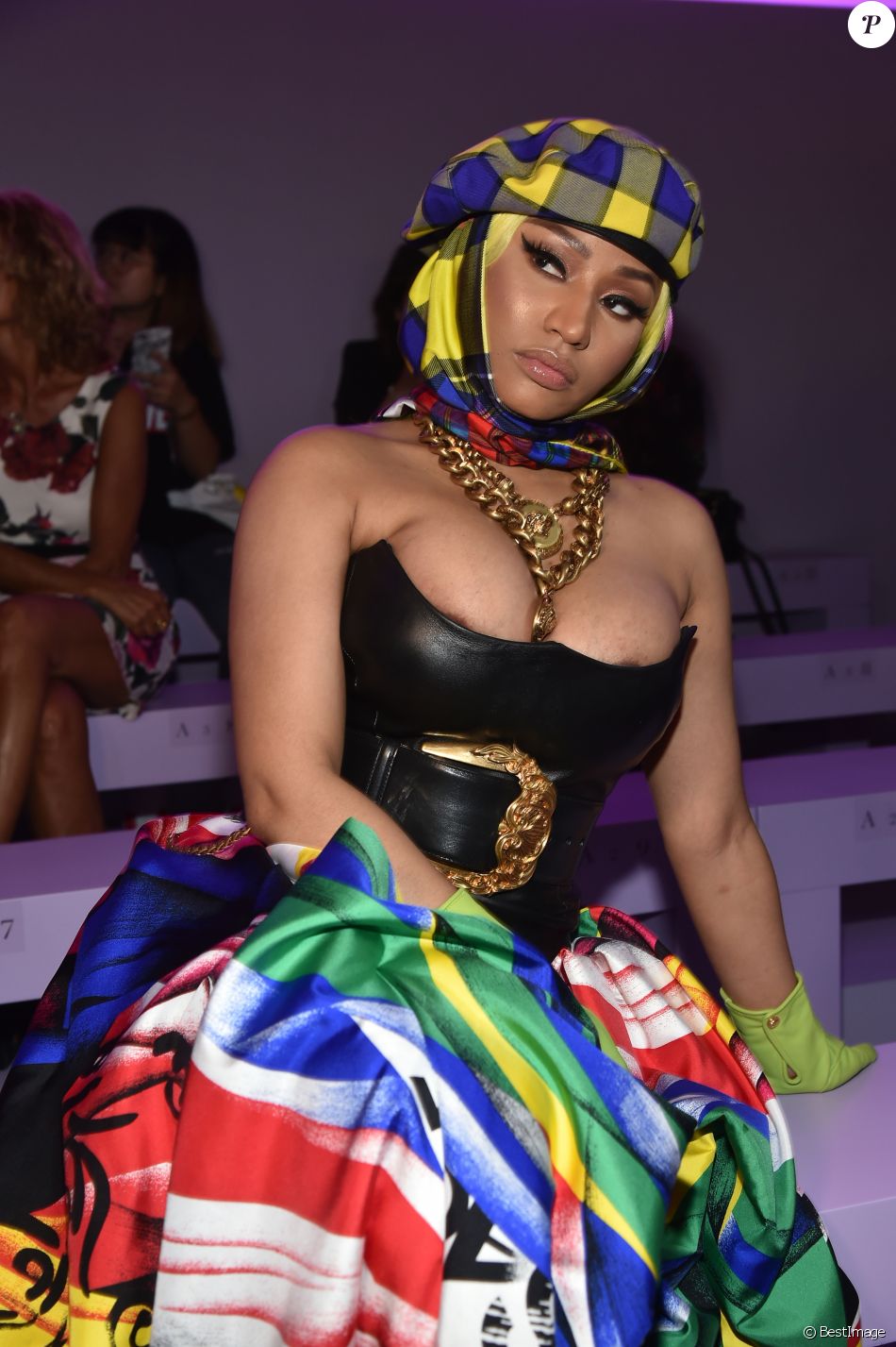 Nicki Minaj lors du défilé Versace &quot;Collection Prêt-à-Porter Printemps/Eté 2019&quot; lors de la Fashion Week de Milan, Italie, le 21 septembre 2018.
