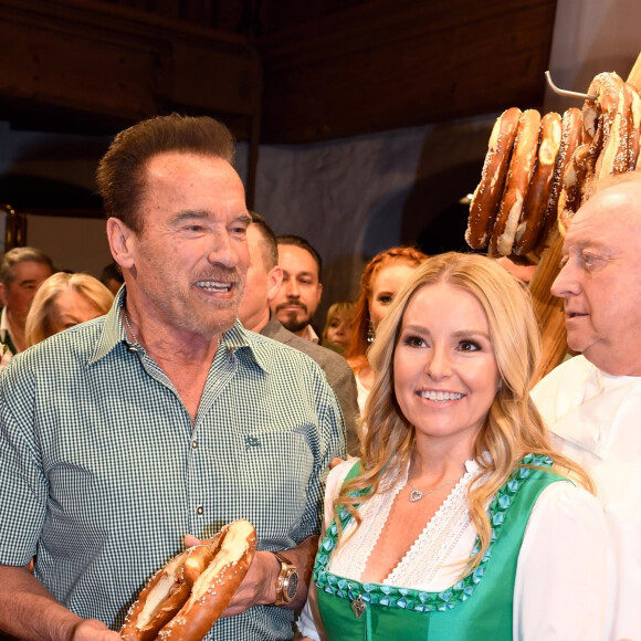 Arnold Schwarzenegger et sa compagne Heather Milligan lors de la 29ème Weisswurstparty à l'hôtel Stanglwirt à Going, Autriche, le 27 janvier 2020.