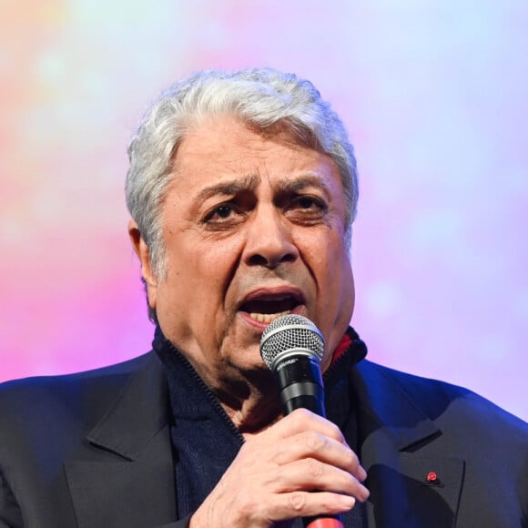 Exclusif - Enrico Macias - Grande Soirée de la Solidarité Tsédaka 2019 au Palais des Congrès à Paris. Cette campagne caritative annuelle soutient 180 programmes de solidarité en France, à travers 90 associations sociales, parmi lesquelles des maisons d'enfants, des épiceries sociales, des structures d'accueil de jeunes handicapés, des centres de jour pour personnes atteintes de maladies neurodégénératives, ....Le 16 décembre 2019 © Coadic Guirec / Bestimage