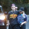 Exclusif - Demi Lovato et son nouveau compagnon Austin Wilson se baladent en amoureux main dans la main dans le quartier de Studio City à Los Angeles, le 17 novembre 2019
