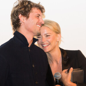 Exclusif - Virginie Efira et son compagnon Niels Schneider lors de la présentation du film "Un amour impossible" lors de la 33ème edition du festival du film francophone à Namur en Belgique le 29 septembre 2018. 29/09/2018 - Namur