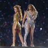 Shakira et Jennifer Lopez en concert à la mi-temps du Super Bowl LIV (Pepsi Super Bowl LIV Halftime Show) au Hard Rock Stadium. Miami, le 2 février 2019.