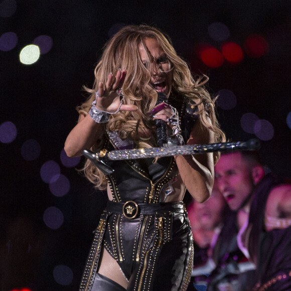 Jennifer Lopez en concert à la mi-temps du Super Bowl LIV (Pepsi Super Bowl LIV Halftime Show) au Hard Rock Stadium. Miami, le 2 février 2019.