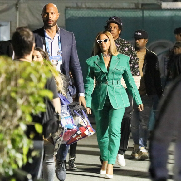 Exclusif - Beyoncé, Jay Z et leur fille Blue Ivy quittent le Hard Rock Stadium à l'issue du 54 ème Super Bowl à Miami, le 2 février 2020.