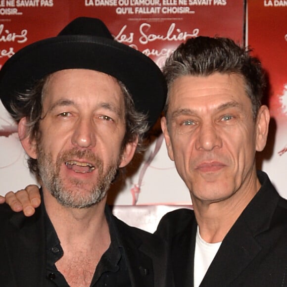 Arthur H (Arthur Higelin) et Marc Lavoine au photocall de la générale de presse du spectacle musicale "Les Souliers Rouges" aux Folies Bergères à Paris, France, le 4 février 2020. © Veeren/Bestimage