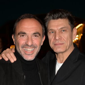 Nikos Aliagas et Marc Lavoine à la générale de presse du spectacle musicale "Les Souliers Rouges" aux Folies Bergères à Paris, France, le 4 février 2020. © Veeren/Bestimage