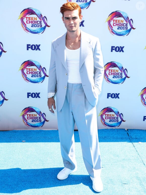 KJ Apa à la soirée Teen Choice Awards à Hermosa Beach en Californie, le 11 août 2019