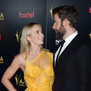Emily Blunt et son mari John Krasinski - Photocall de la 8ème cérémonie des "AACTA (Australian Academy of Cinema and Television Arts)" à Los Angeles,le 4 janvier 2019