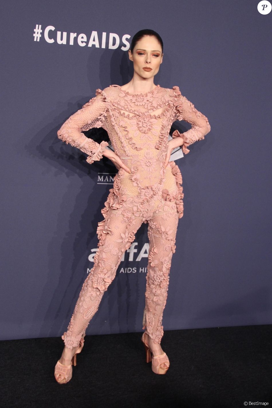 Coco Rocha assiste à la 22e édition du gala amfAR New York au Cipriani