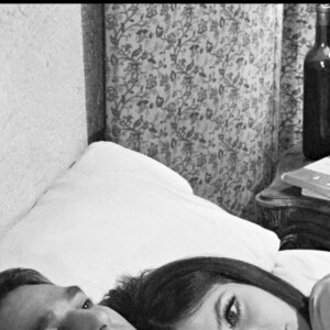 Robert Hossein en 1969 sur le tournage du film "Les belles aux boix dormantes".
