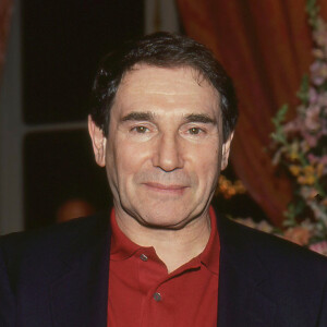 Robert Hossein en 1990.