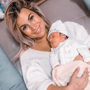 Carla Moreau pose avec sa fille Ruby sur Instagram - 25 novembre 2019