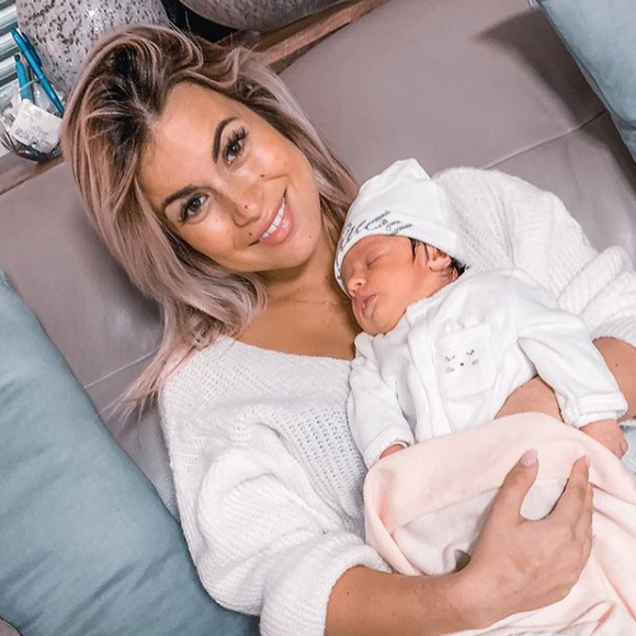 Carla Moreau pose avec sa fille Ruby sur Instagram - 25 novembre 2019