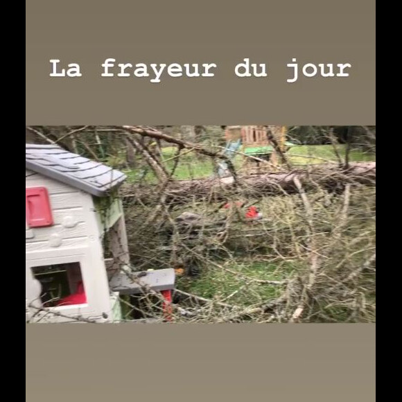 Grosse frayeur pour Faustine Bollaert et sa famille après le passage de la tempête Ciara, sur Instagram, le 9 février 2020.