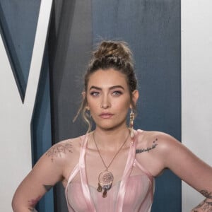 Paris Jackson assiste à la soirée "Vanity Fair Oscar Party" après la 92ème cérémonie des Oscars 2019 au Wallis Annenberg Center for the Performing Arts. Elle porte une robe Haute Couture, Atelier Versace. Los Angeles, le 9 février 2020.