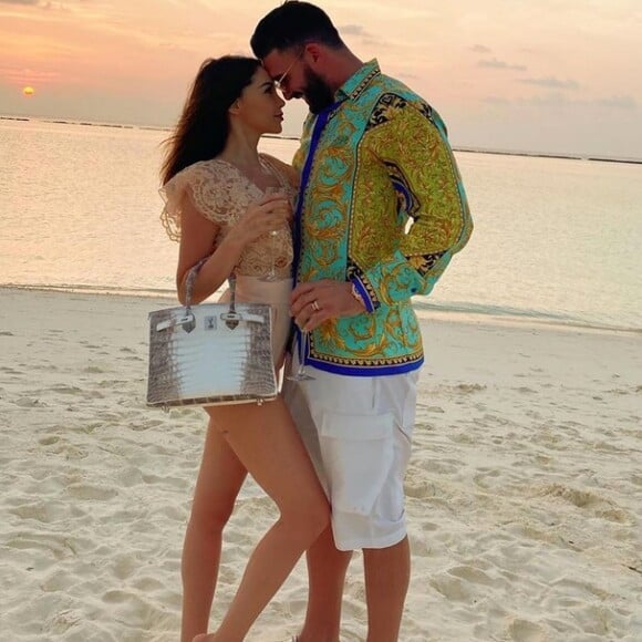 Nabilla a reçu un sac d'une valeur inestimable pour son anniversaire de la part de Thomas Vergara. Janvier 2020.