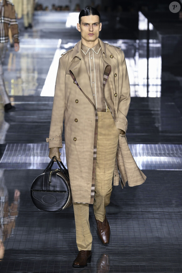 Défilé Burberry, collection automne-hiver 2020-2021, à l'Olympia London. Londres, le 17 février 2020.