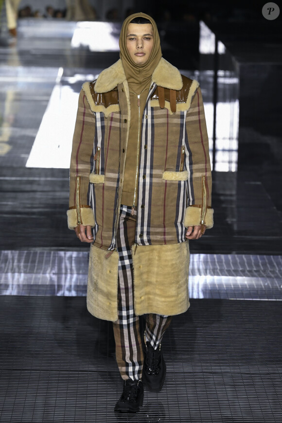 Défilé Burberry, collection automne-hiver 2020-2021, à l'Olympia London. Londres, le 17 février 2020.