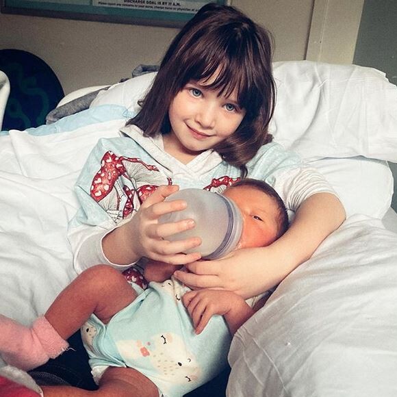 Les filles de Milla Jovovich, Dashiel et Osian. Février 2020.