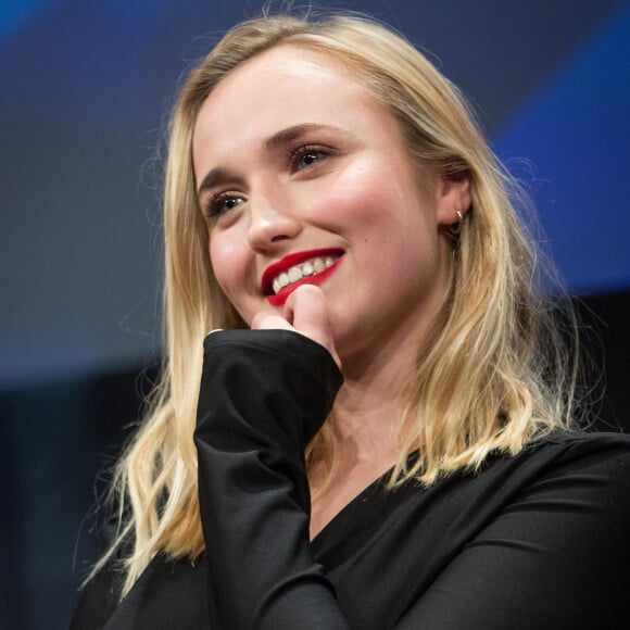 Chloé Jouannet (membre du jury) lors de la soirée d'ouverture de la 23ème édition du festival international du film de comédie l'Alpe d'Huez, Isère, France, le 14 janvier 2020. © Cyril Moreau/Bestimage